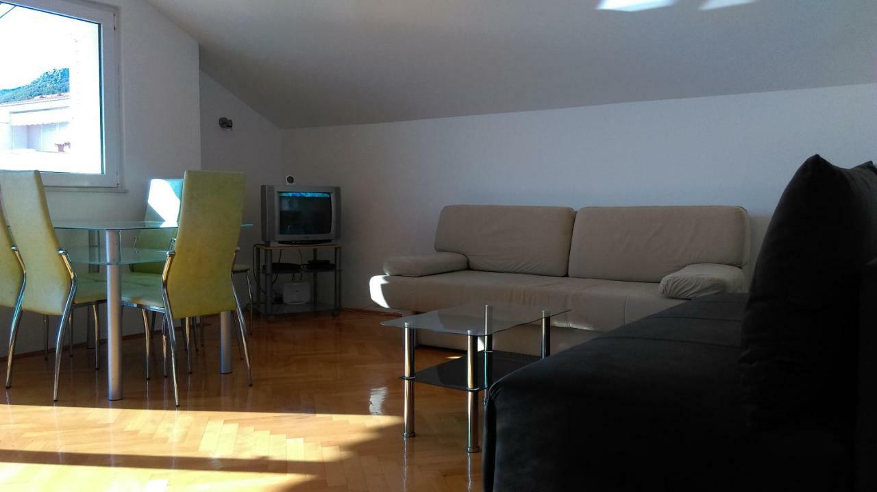 Apartment Ivanka Makarska Buitenkant foto